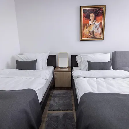 Greta By Ramonda ラターニ