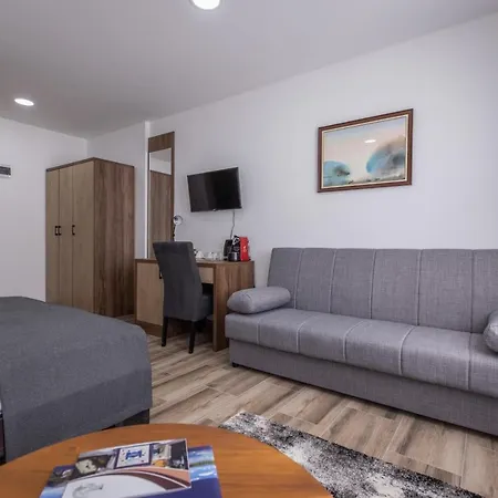 Bed & Breakfast Greta By Ramonda 3*