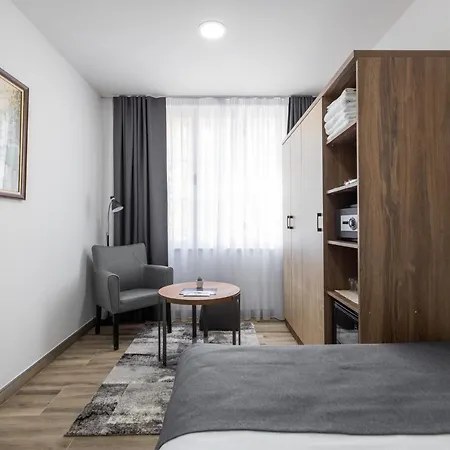 Greta By Ramonda Rtanj